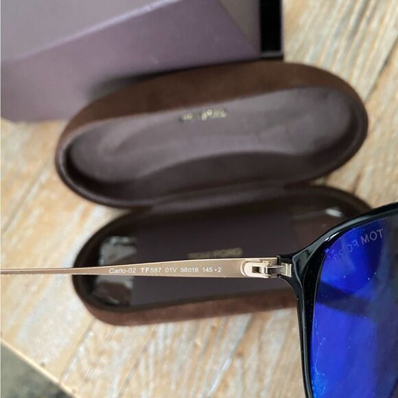 Tom Ford Aviator Sunglasses - Picture 3 of 13